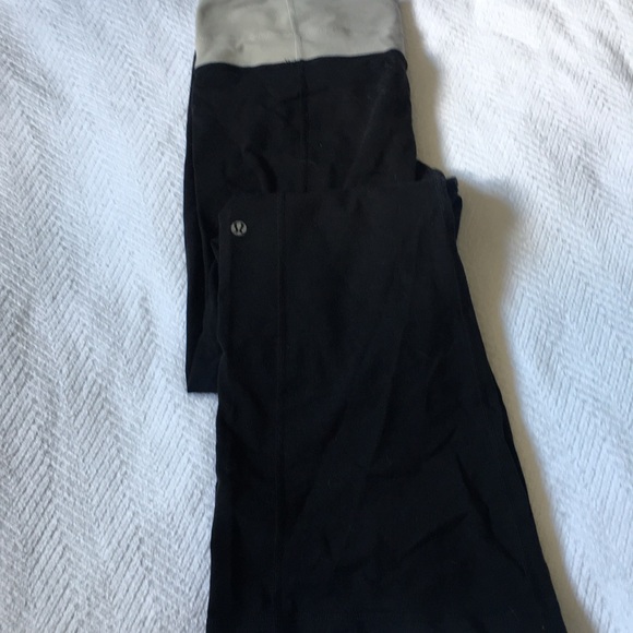 Lululemon - Picture 1 of 5